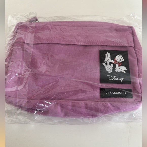 Uniqlo X Ambush Minnie Mouse Sling Bag - Picture 6 of 6